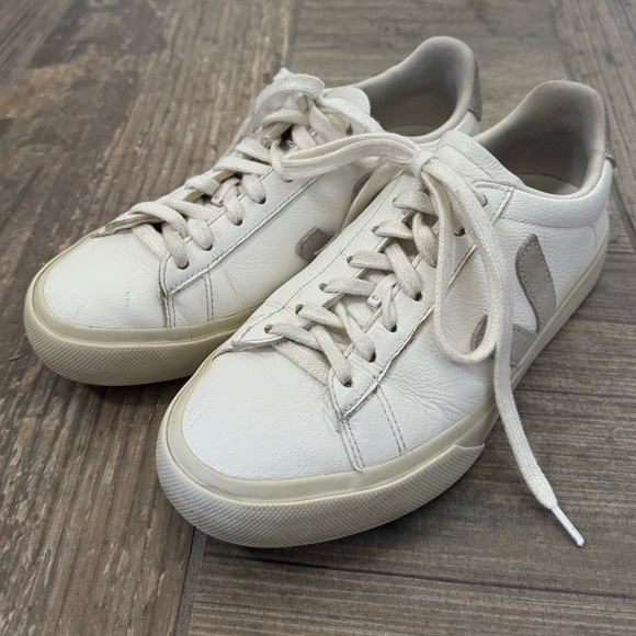 Veja Campo Sneakers Women’s size 7 (38) - Picture 2 of 11